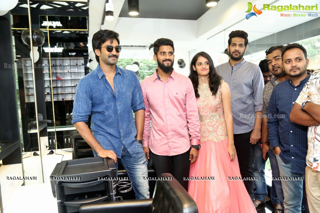 Aadhi Pinisetty launches Toni and Guy at Film Nagar, Hyderabad