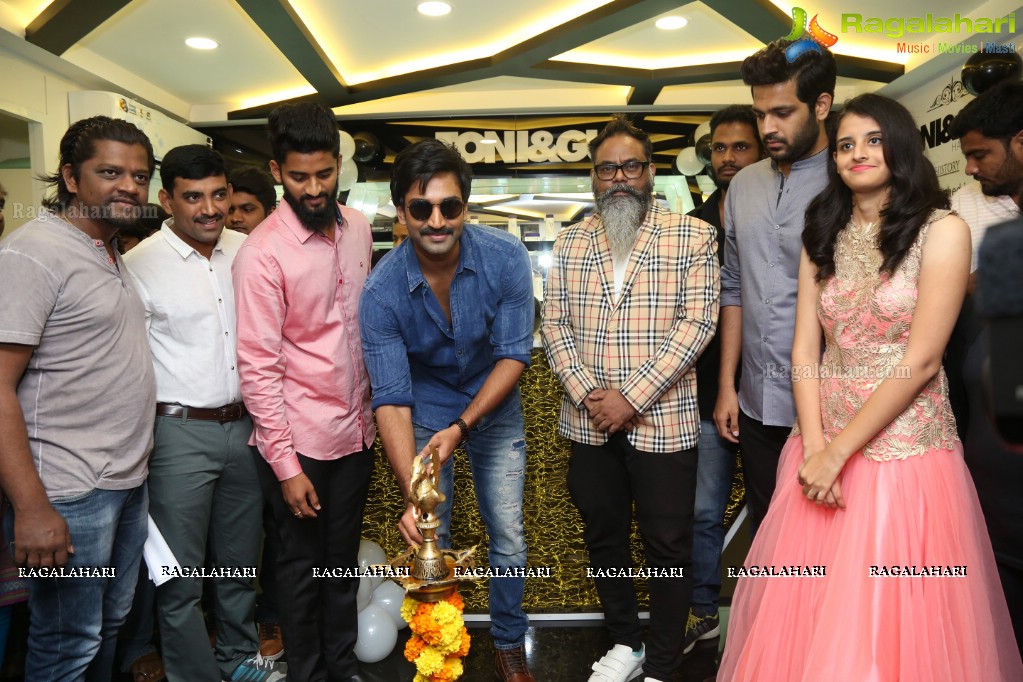 Aadhi Pinisetty launches Toni and Guy at Film Nagar, Hyderabad