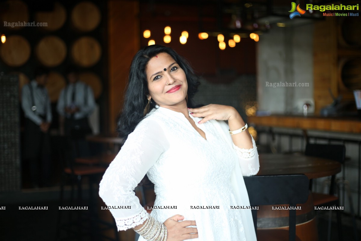 Queens Lounge Kitty 'ABCD with DJ' hosted by Sneha Chowdary