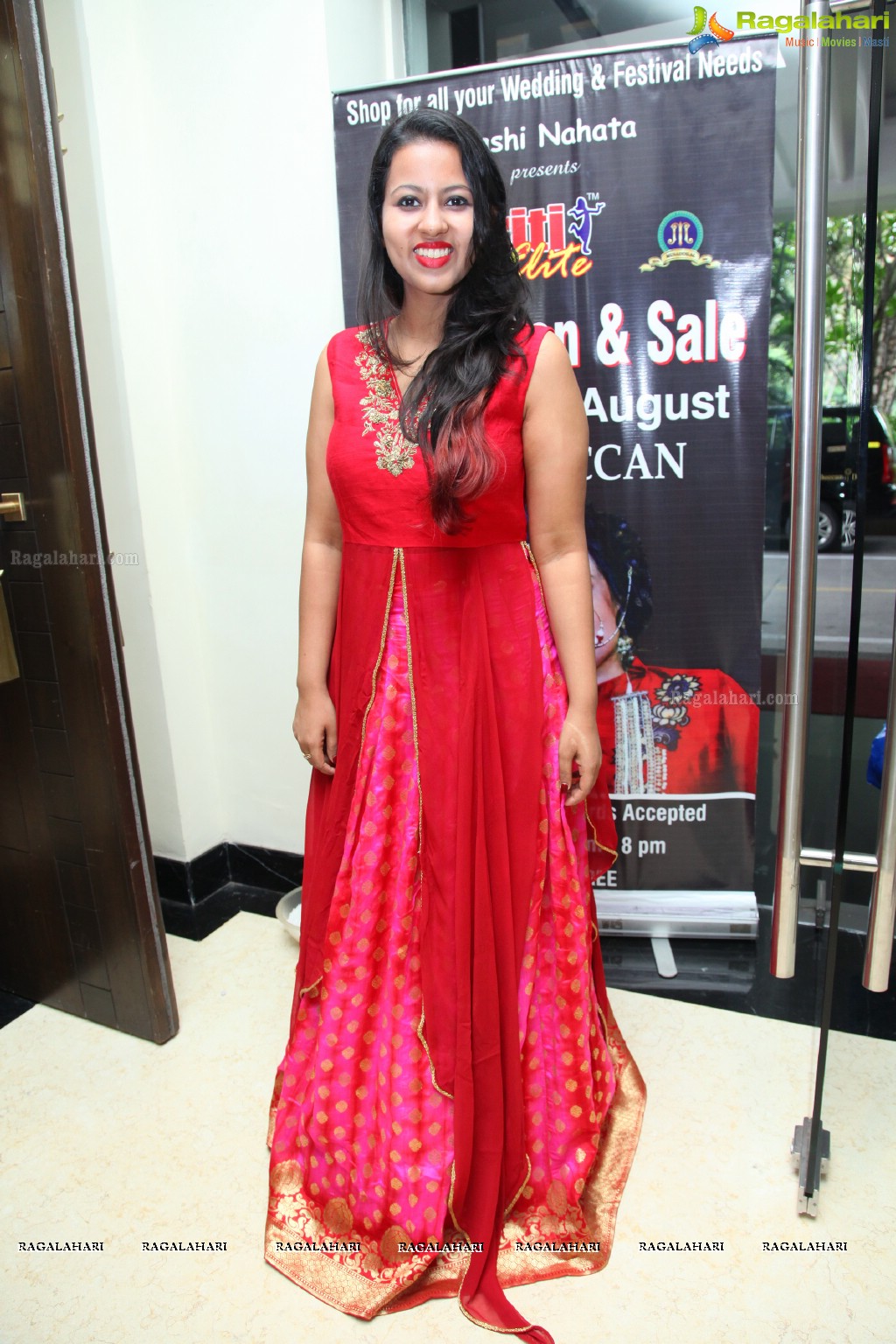 Athithi Das inaugurates Akritti Elite Exhibition & Sale at Taj Deccan