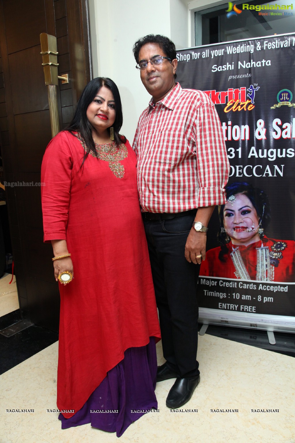 Athithi Das inaugurates Akritti Elite Exhibition & Sale at Taj Deccan