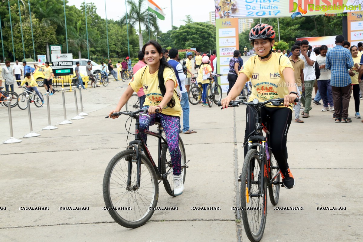 Chak De India Ride by Hyderabad Bicycling Club and CII at HITEX