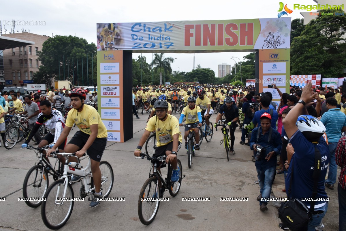 Chak De India Ride by Hyderabad Bicycling Club and CII at HITEX