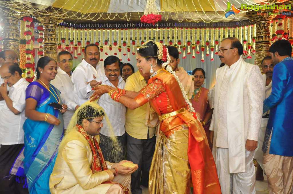 Producer Rammohanrao Daughter Dedeepya Weds Vishnu Charan