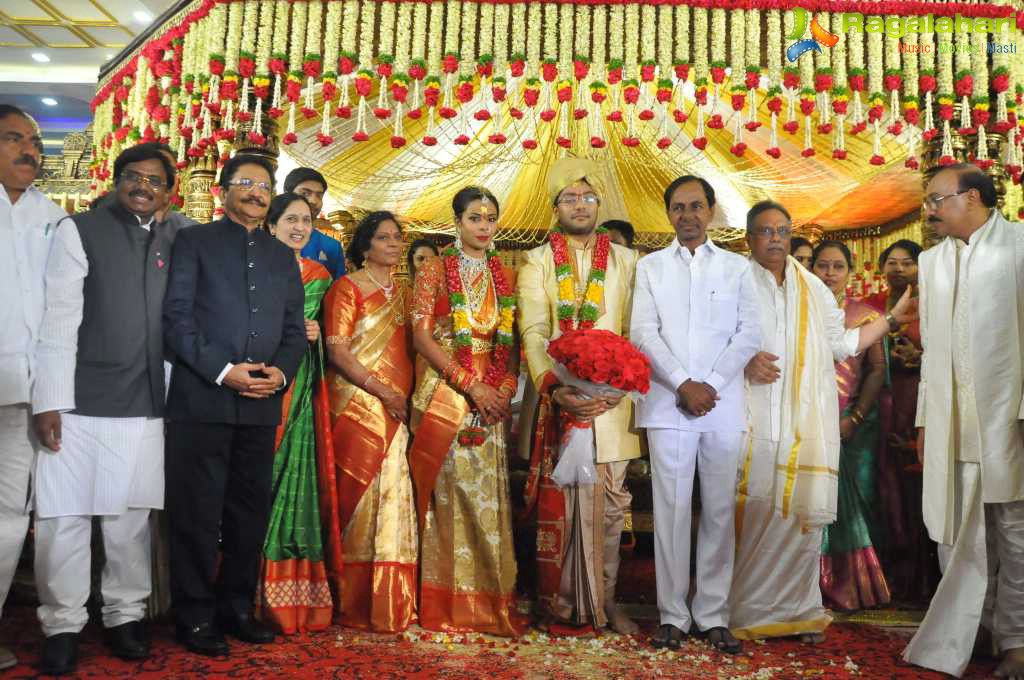 Producer Rammohanrao Daughter Dedeepya Weds Vishnu Charan