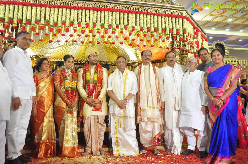 Producer Rammohanrao Daughter Dedeepya Weds Vishnu Charan