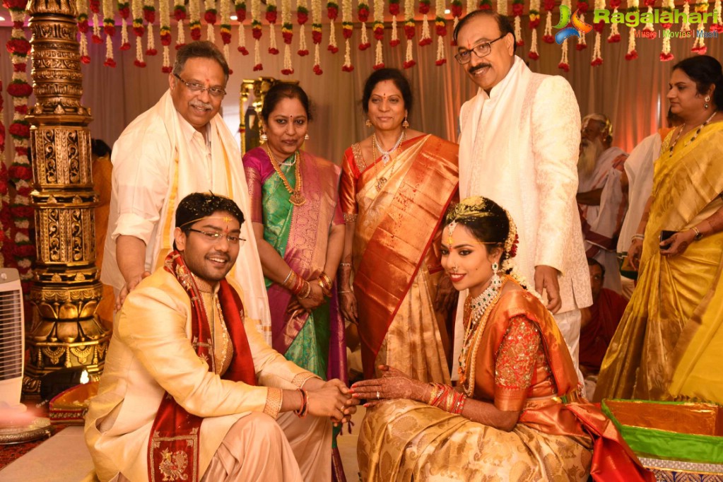 Producer Rammohanrao Daughter Dedeepya Weds Vishnu Charan