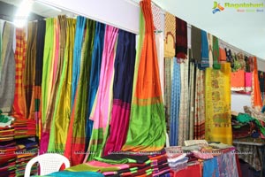 Aafia Bhardwaj inaugurates Indian Silk Expo