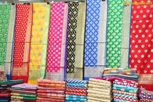 Aafia Bhardwaj inaugurates Indian Silk Expo