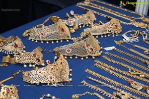 Aafia Bhardwaj inaugurates Indian Silk Expo