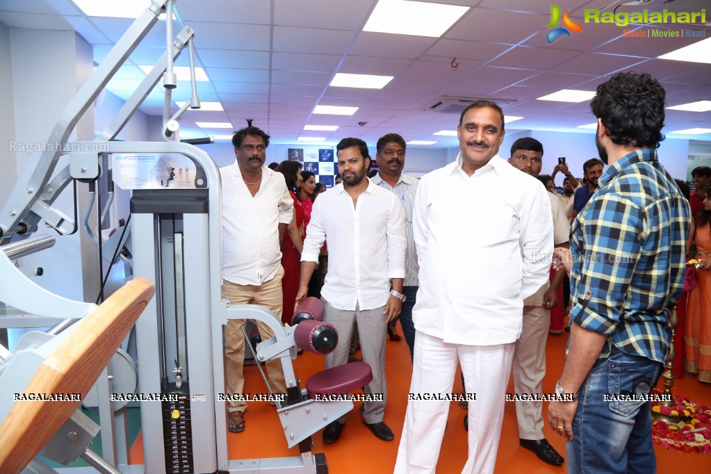 Vishnu Manchu inaugurates Leads Fitness Gym, Kondapur