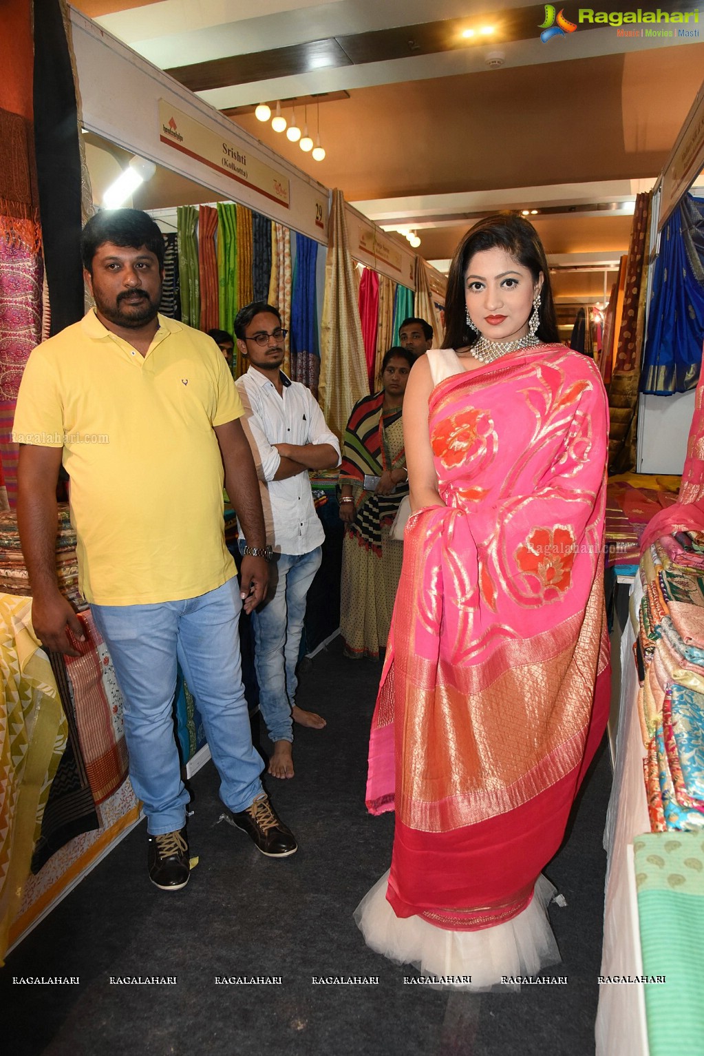 Lipsa Mishra Inaugurates Silk India Expo at Bhubaneswar