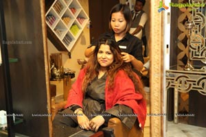 Salon Party Manisha Kapoor The Glaze and Gloss