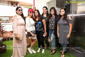 Salon Party Manisha Kapoor The Glaze and Gloss