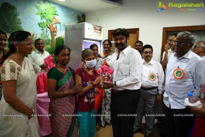 Flagging off Nandamuri Balakrishna