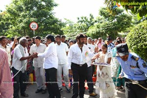 Flagging off Nandamuri Balakrishna