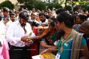 Flagging off Nandamuri Balakrishna