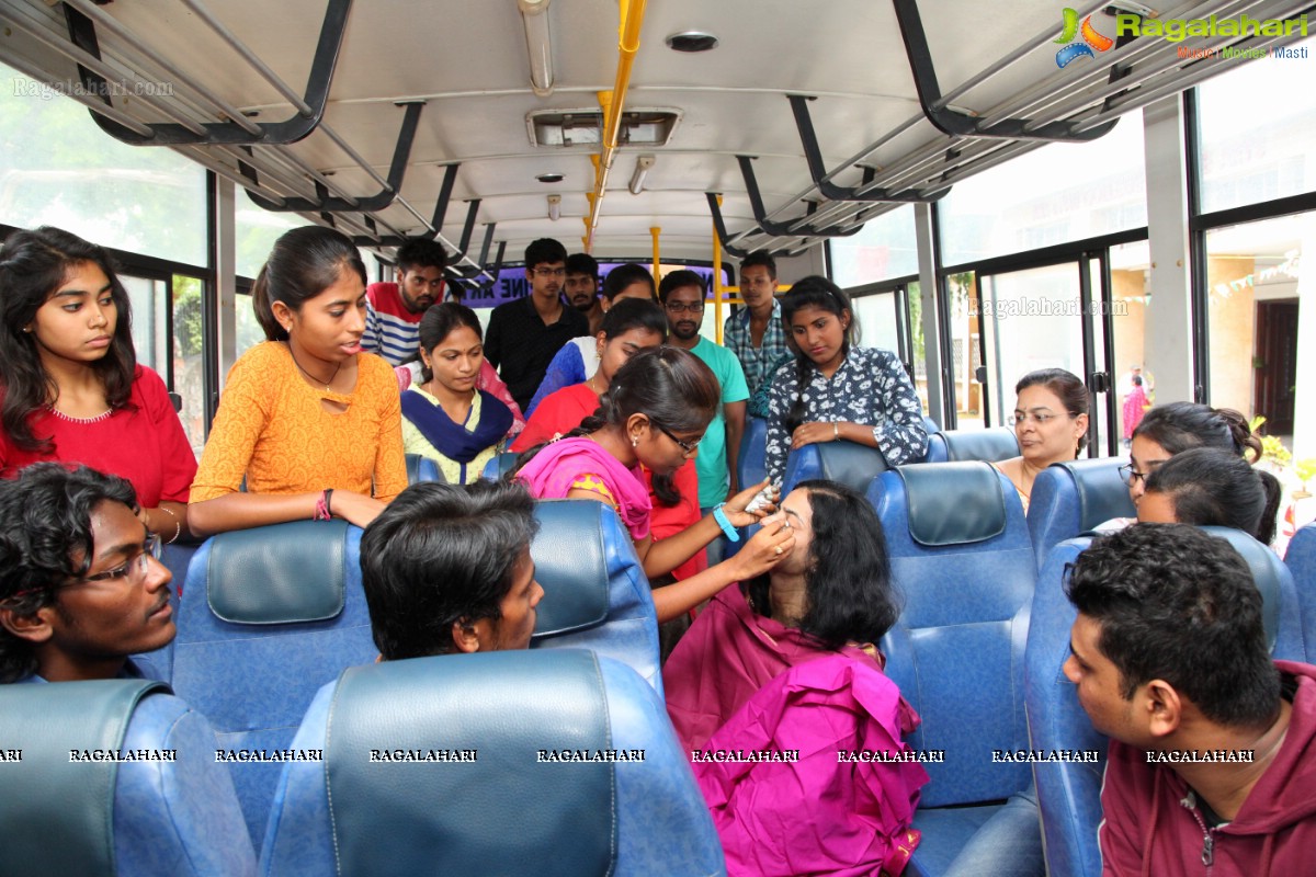 “Performance Art” in a Moving Bus to Respect Women at JNFAU