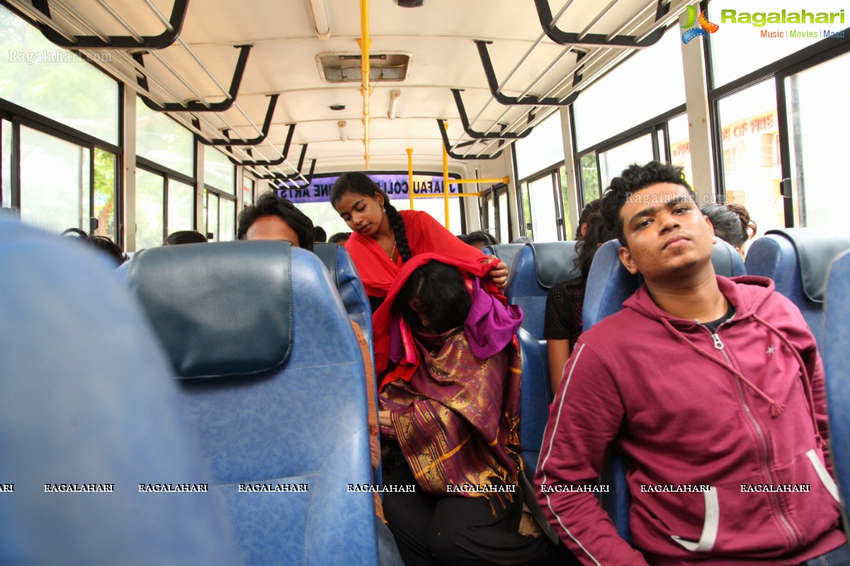 “Performance Art” in a Moving Bus to Respect Women at JNFAU