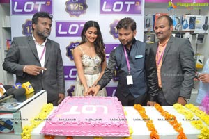 Pooja Hegde launches Lot Mobile Store in Vijayawada