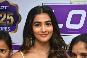 Pooja Hegde launches Lot Mobile Store in Vijayawada