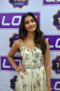 Pooja Hegde launches Lot Mobile Store in Vijayawada