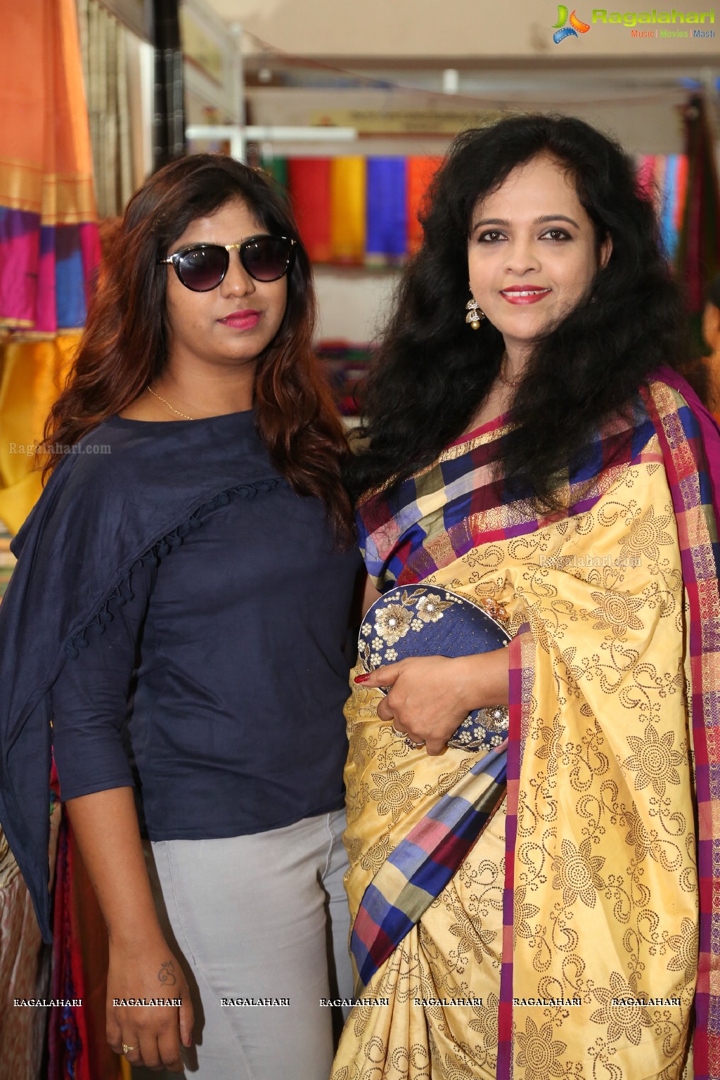 Sakshi Kakkar inaugurates Silk India Expo - 2017 at Sri Satya Sai Nigamagamam