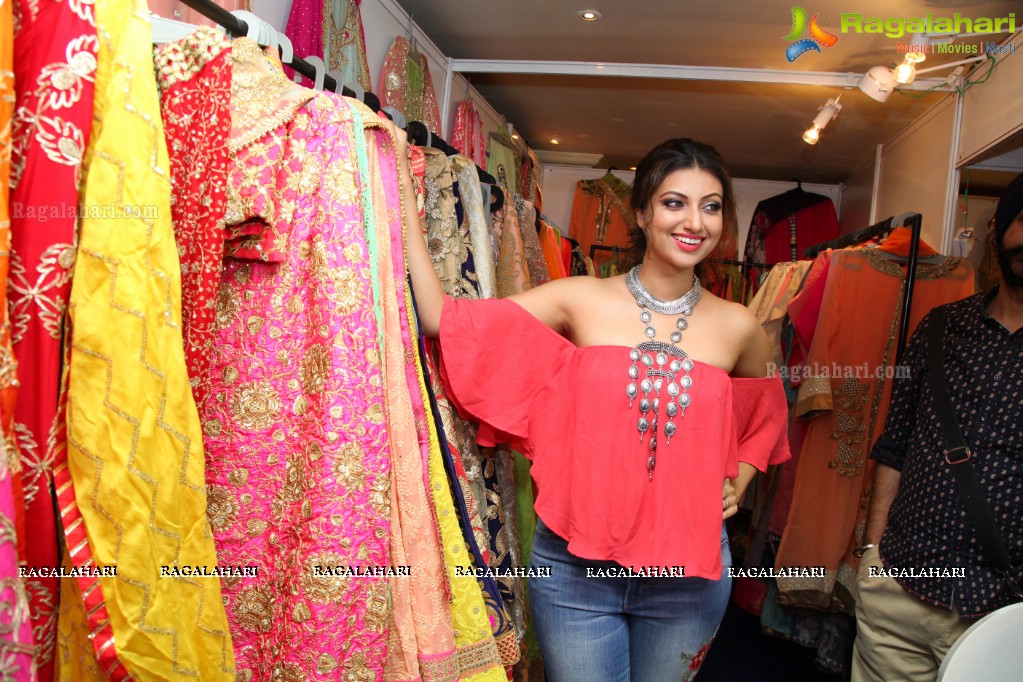 Hamsa Nandini inaugurates Sutraa Fashion Exhibition at Taj Krishna