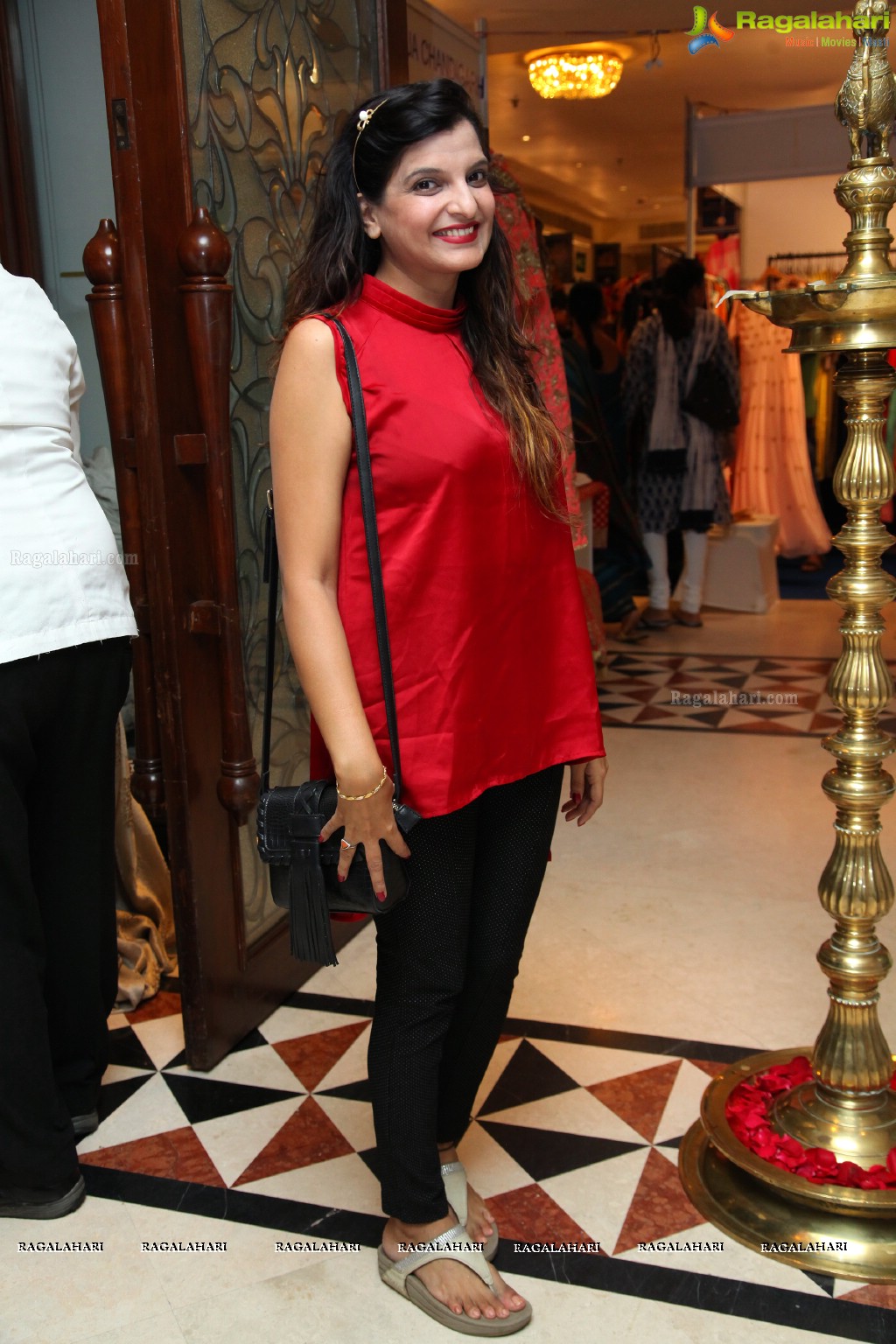 Hamsa Nandini inaugurates Sutraa Fashion Exhibition at Taj Krishna