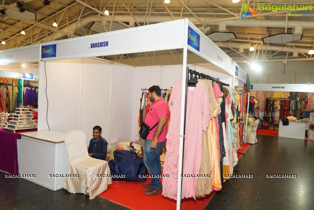 Divya Nandini launches Trendz Life Style Expo at N Convention