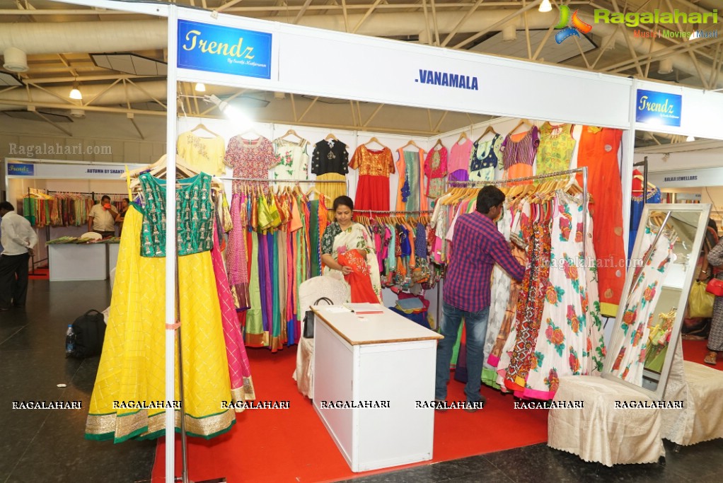 Divya Nandini launches Trendz Life Style Expo at N Convention