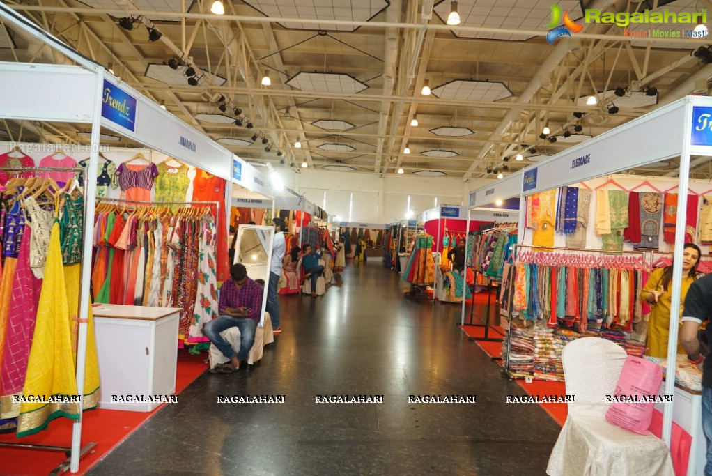 Divya Nandini launches Trendz Life Style Expo at N Convention