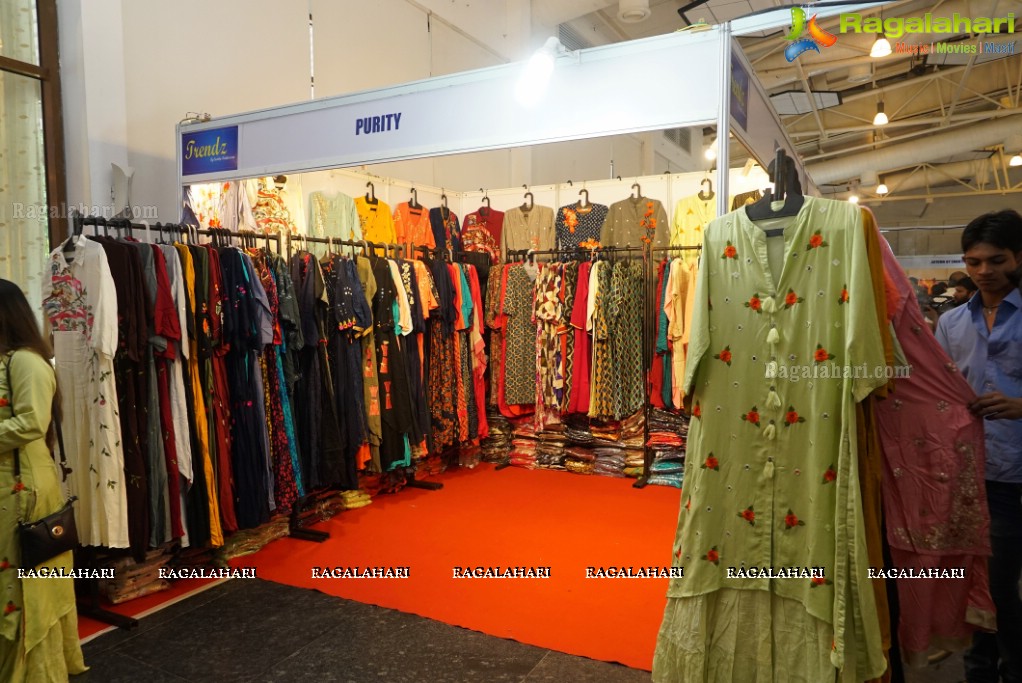 Divya Nandini launches Trendz Life Style Expo at N Convention