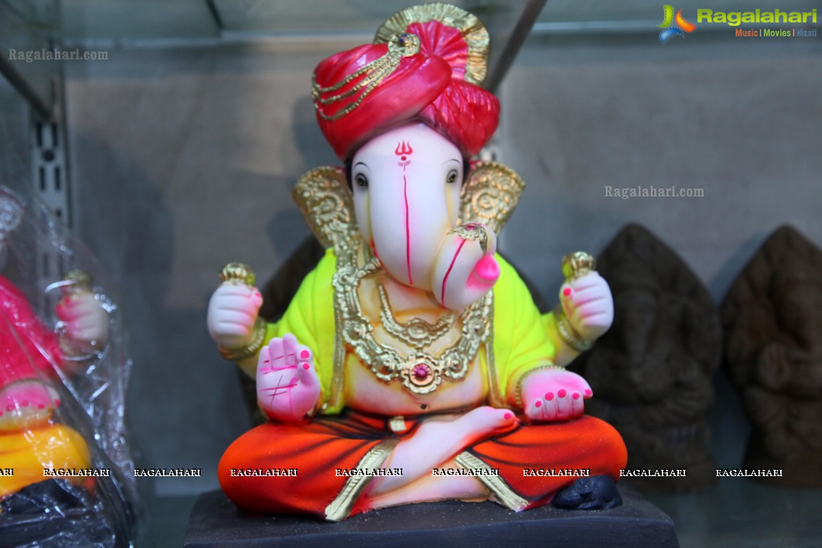 Ganesh Chaturthi Idols Sale at Uppal, Hyderabad