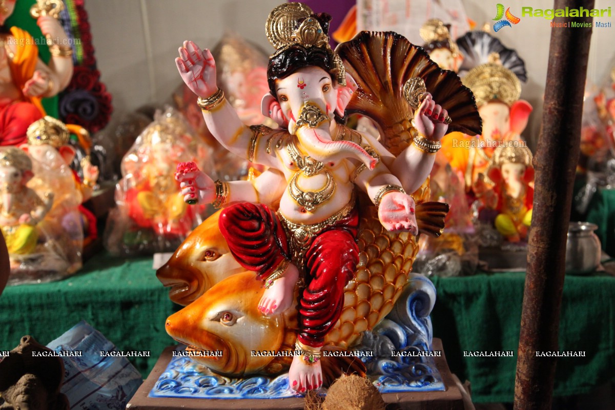 Ganesh Chaturthi Idols Sale at Uppal, Hyderabad