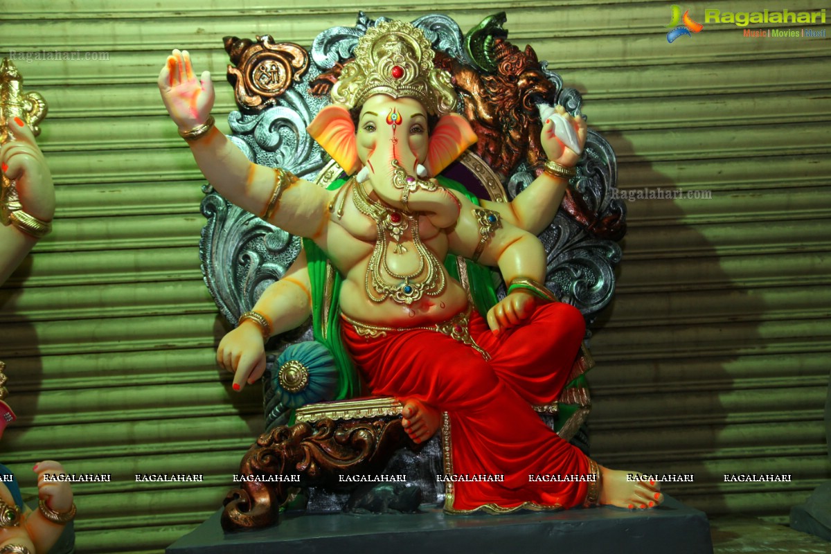 Ganesh Chaturthi Idols Sale at Uppal, Hyderabad