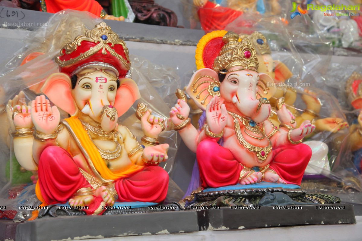 Ganesh Chaturthi Idols Sale at Uppal, Hyderabad