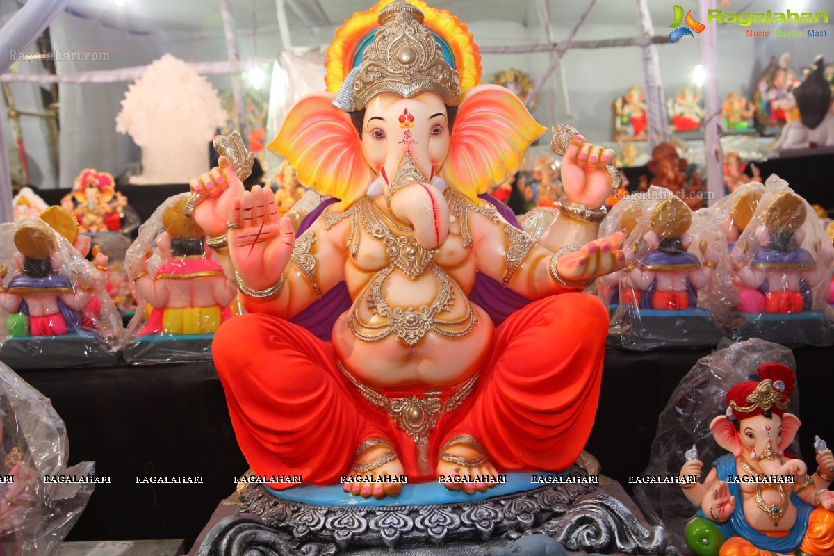 Ganesh Chaturthi Idols Sale at Uppal, Hyderabad