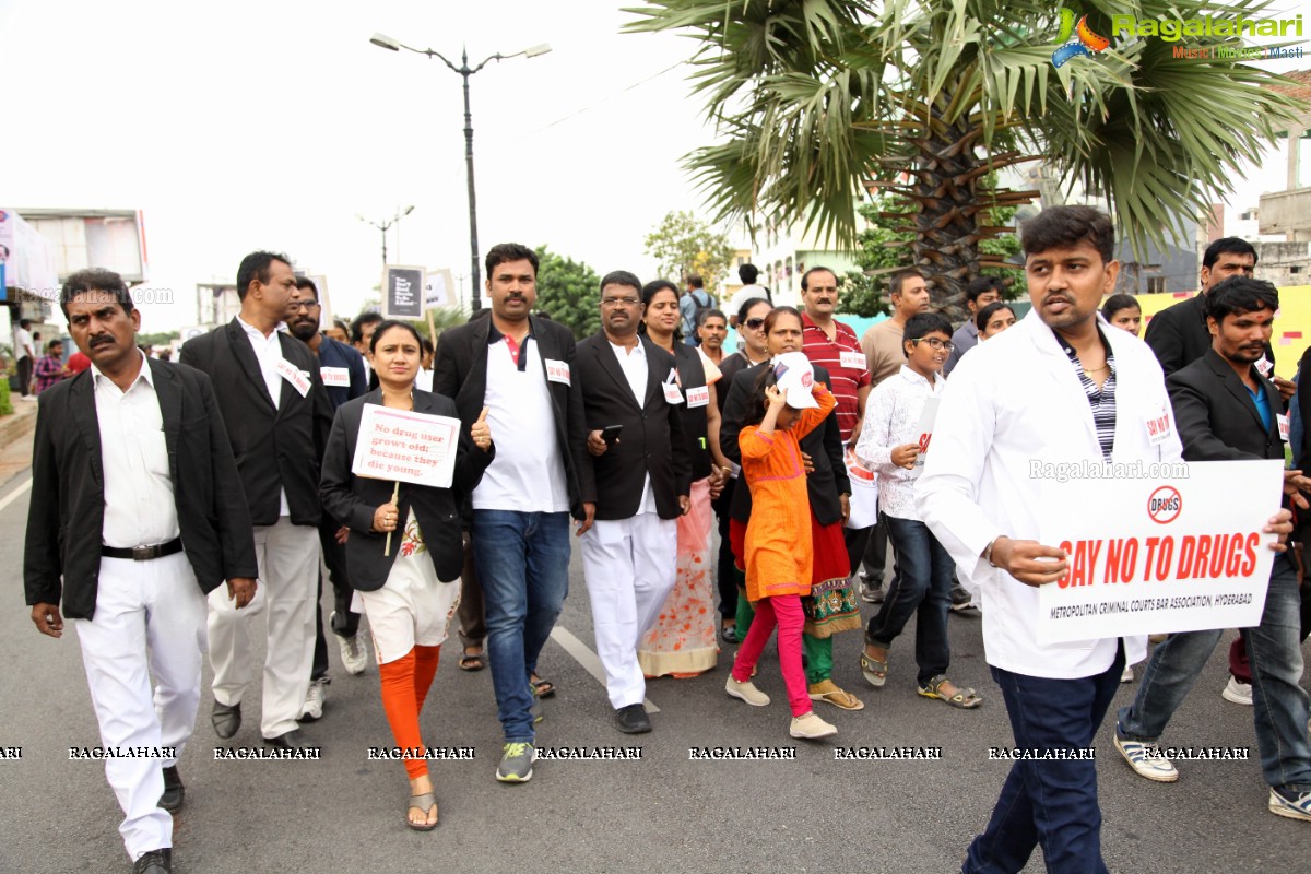 Say No To Drugs 5K - Cycling by Youth For Anticorruption, MCC Bar Association & Indian Medical Association at Necklace Road