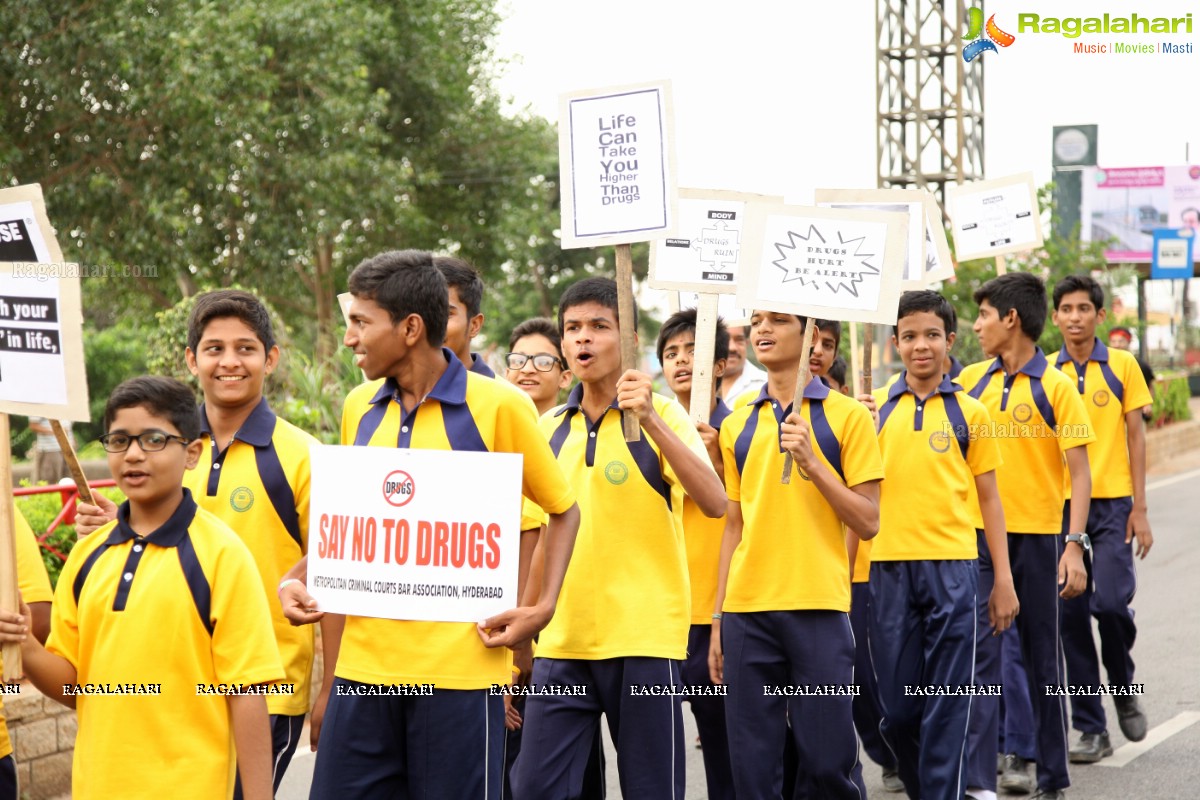 Say No To Drugs 5K - Cycling by Youth For Anticorruption, MCC Bar Association & Indian Medical Association at Necklace Road