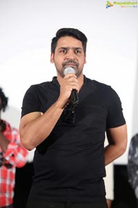 Desamlo Dongalu Paddaru Press Meet