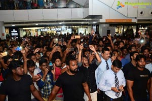 Nannu Dochukundhuvate Team at CMR Mall in Vizag