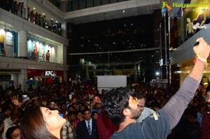 Nannu Dochukundhuvate Team at CMR Mall in Vizag