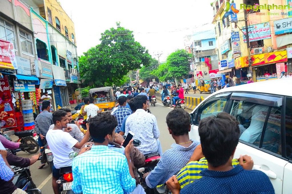 Sudheer Babu Fans Meet and Rally in Rajahmundry