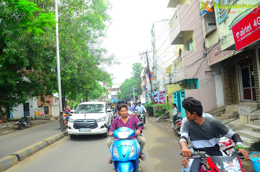 Sudheer Babu Fans Meet and Rally in Rajahmundry