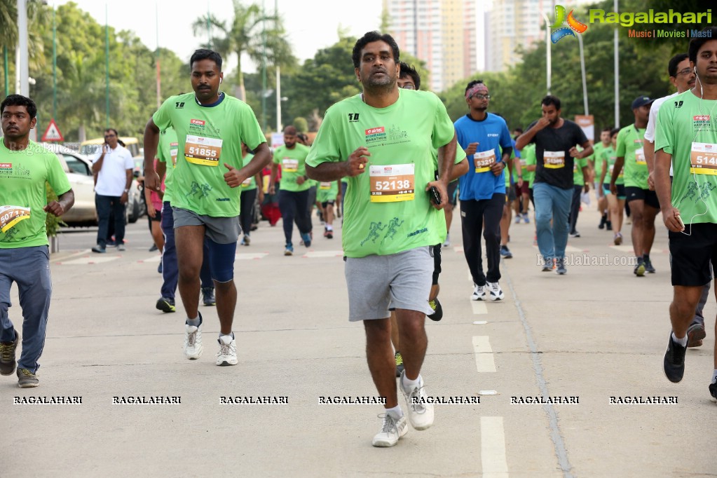 IT Secretary Jayesh Ranjan flags off 5K Fun Run - Airtel Hyderabad Marathon 