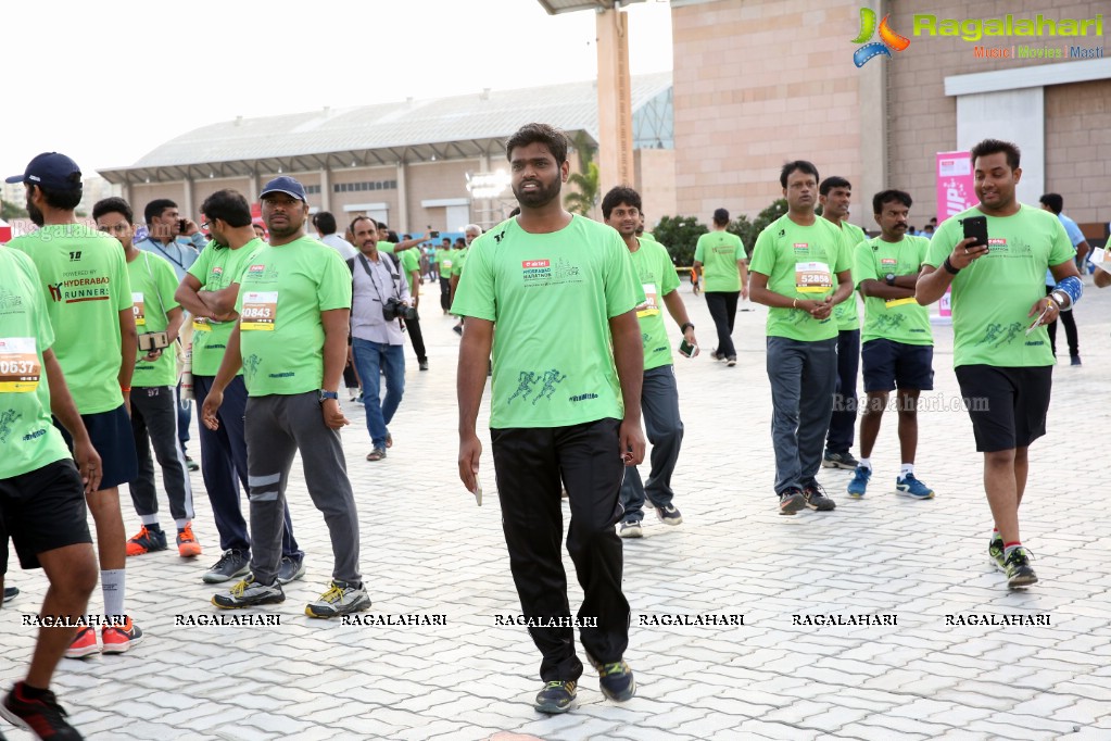 IT Secretary Jayesh Ranjan flags off 5K Fun Run - Airtel Hyderabad Marathon 