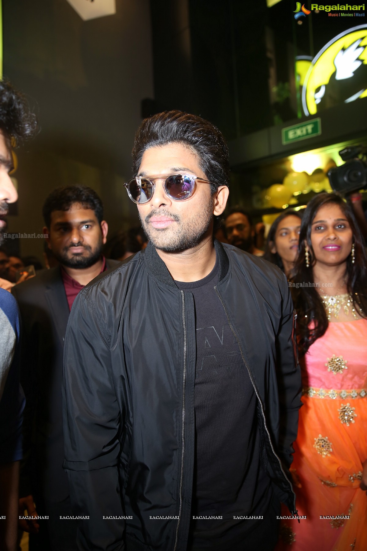 Allu Arjun launches B Dubs at Gachibowli, Hyderabad