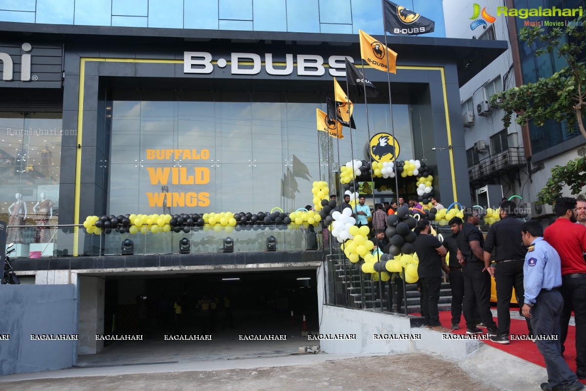 Allu Arjun launches B Dubs at Gachibowli, Hyderabad