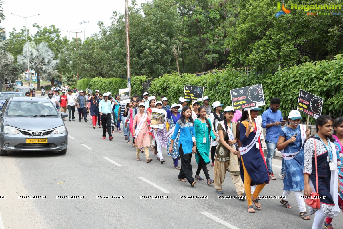 Apollo, Hyderabad, Commemorates 30 years of 'Touching lives' by Sensitizing Public on Road Safety!